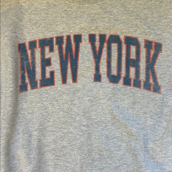 Gildan Light Heather Gray New York Crewneck Sweatshirt - Picture 2 of 5